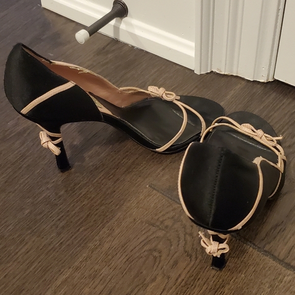 Black and Pink Heels - Picture 5 of 12